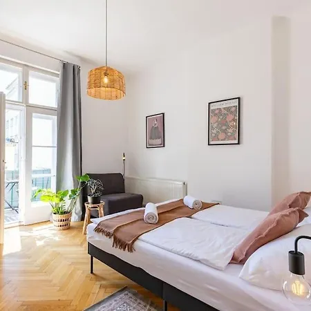 Apartment Historic Charm In