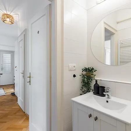 Apartment Historic Charm In Bratislava