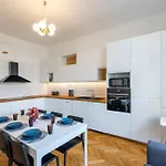 Historic Charm In Appartamento Bratislava