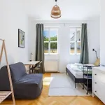 Appartamento Historic Charm In Bratislava