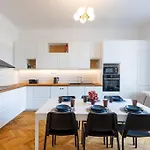 Historic Charm In Appartamento *